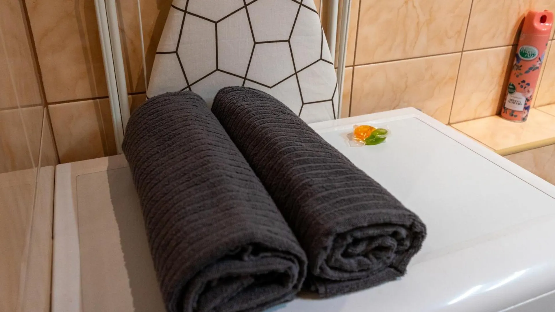 Warsaw Praga Apt - Parking, Tram&Shops Nearby - By Rentujemy