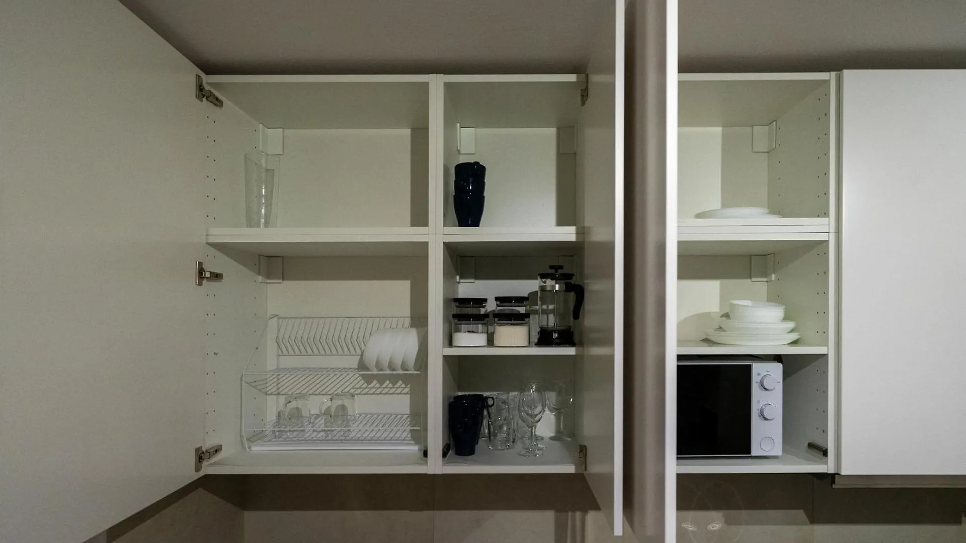 Warsaw Praga Apt - Parking, Tram&Shops Nearby - By Rentujemy Apartment