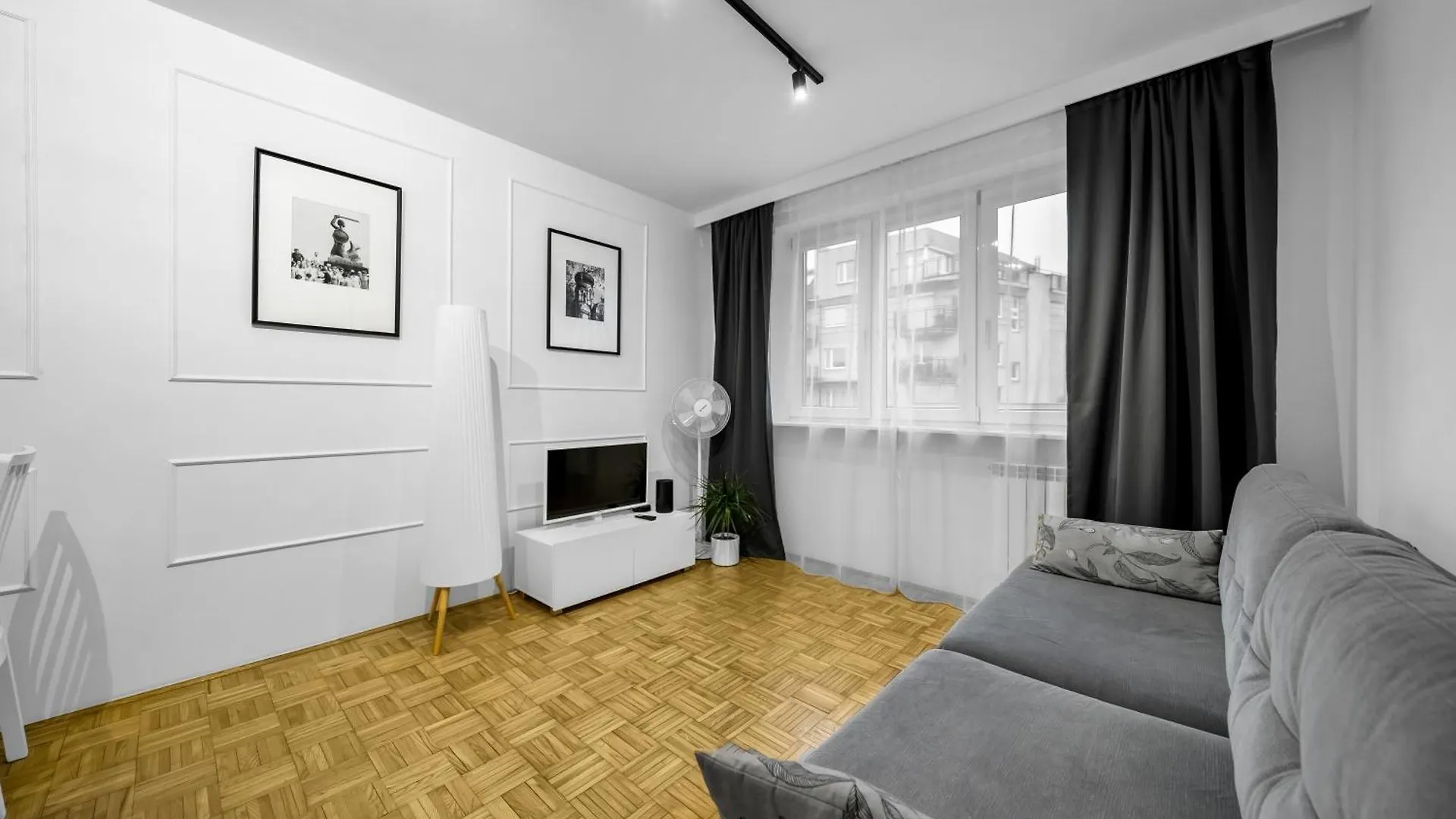 Apartment Warsaw Praga Apt - Parking, Tram&Shops Nearby - By Rentujemy Poland